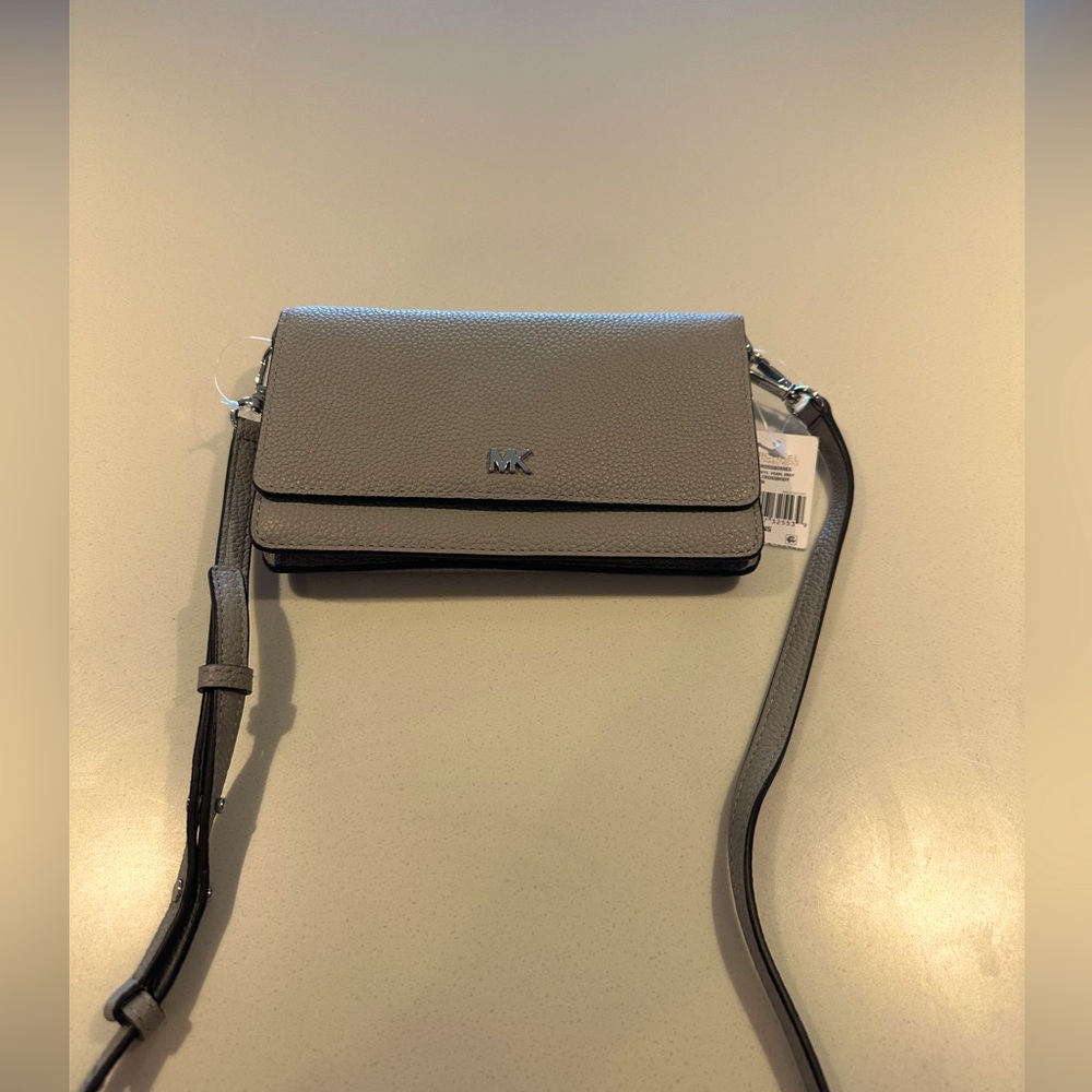 New with tags Michael Kors Wallet Crossbody